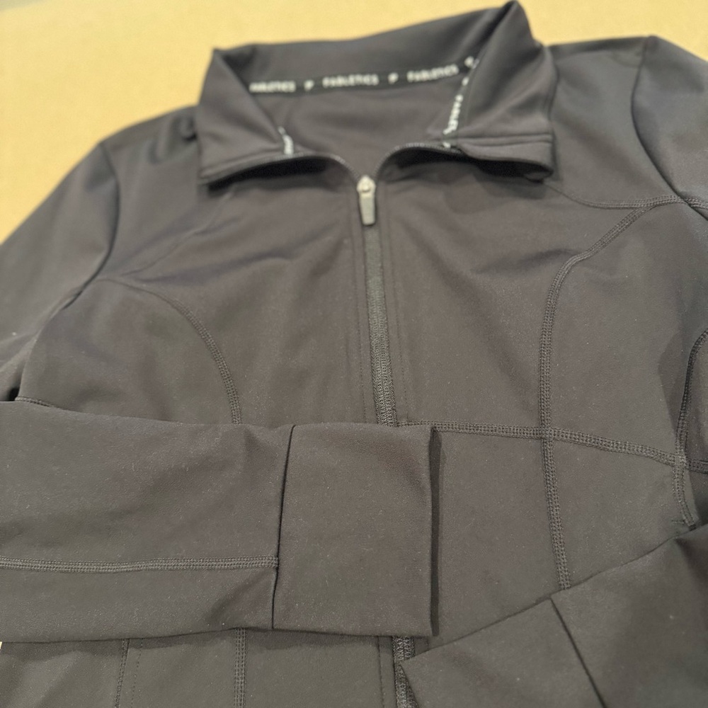 Fabletics Black Cropped Athletic Jacket Size:Xl - image 4